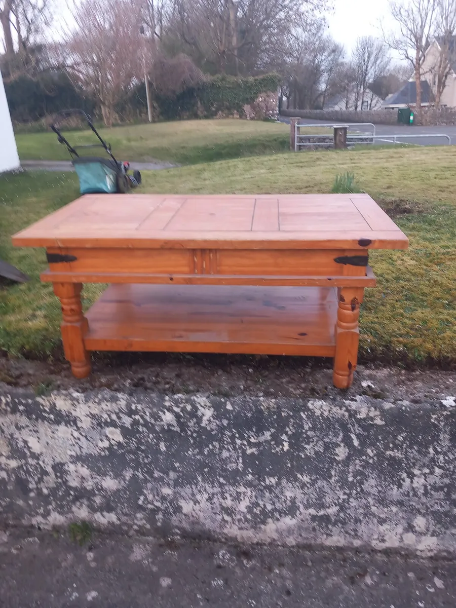 Coffee table - Image 1