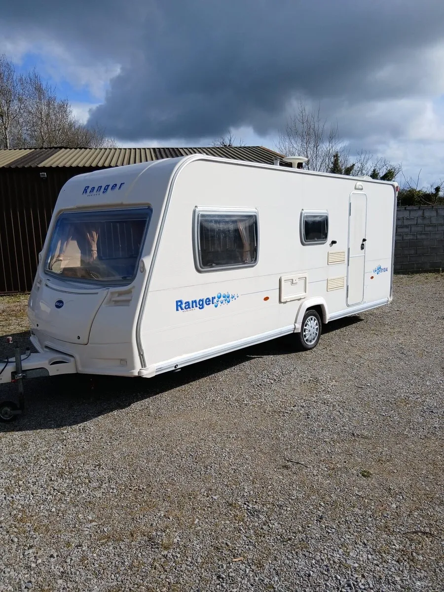 BEAUTIFUL 4 BERTH BAILEY RANGER TOURING CARAVAN. - Image 1