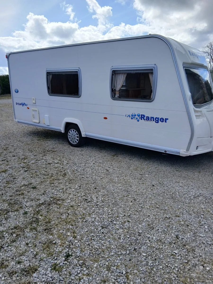 BEAUTIFUL 4 BERTH BAILEY RANGER TOURING CARAVAN. - Image 3