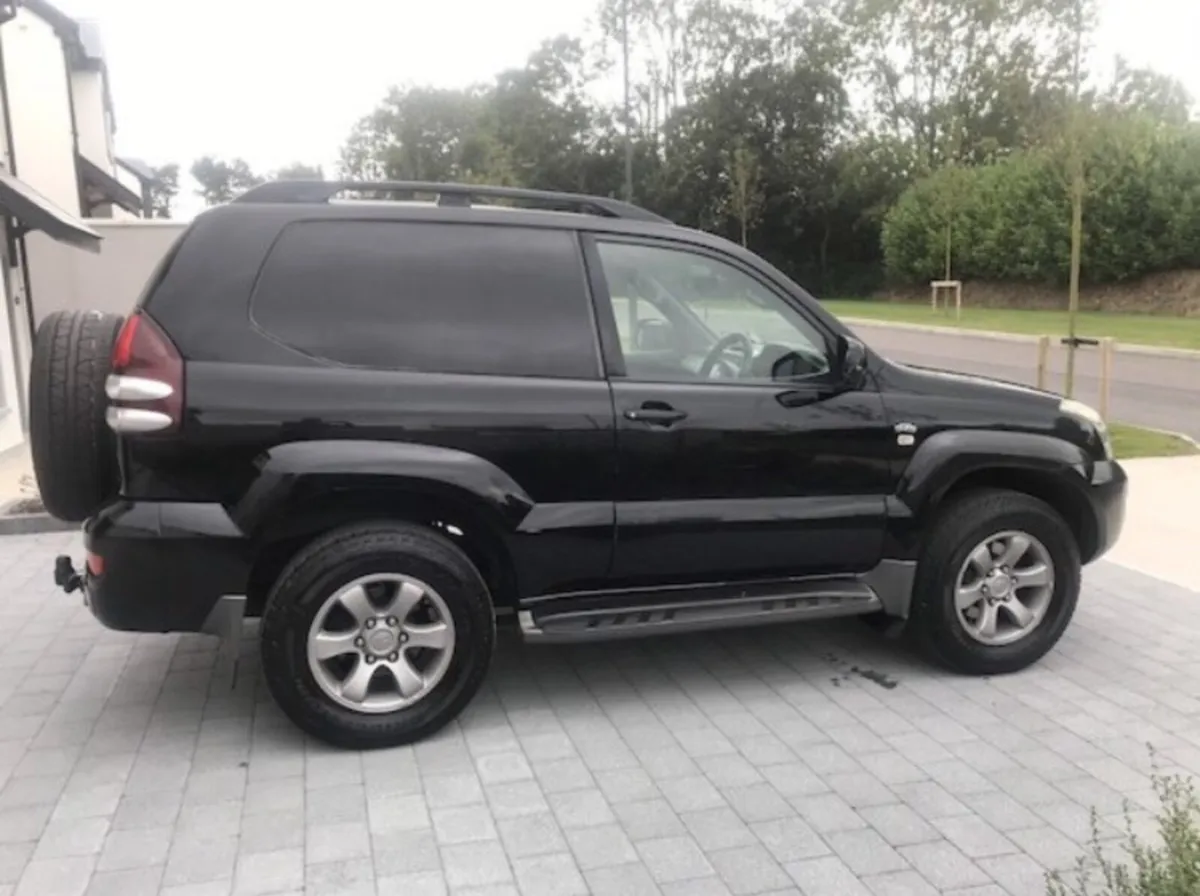 Toyota Landcruiser Engine - Image 1