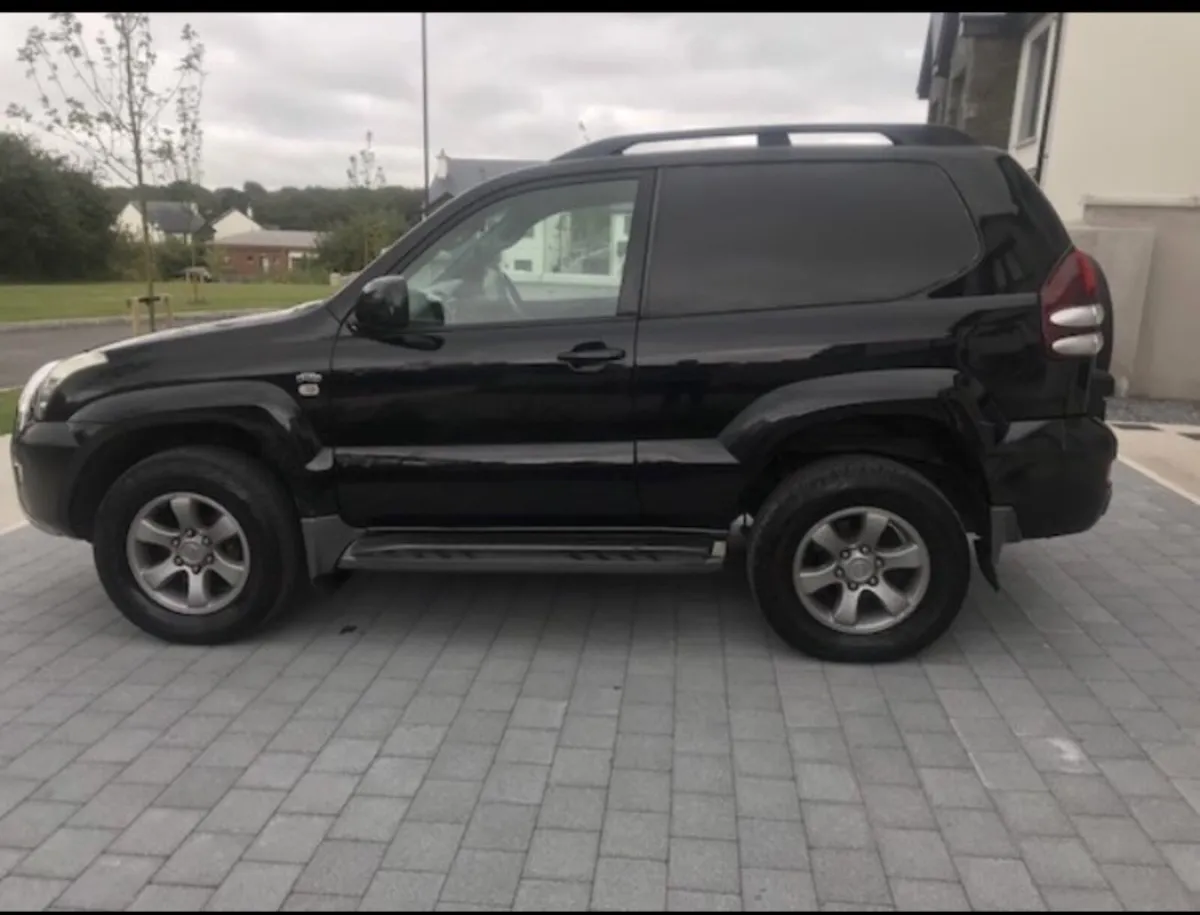 Toyota Landcruiser Engine - Image 2