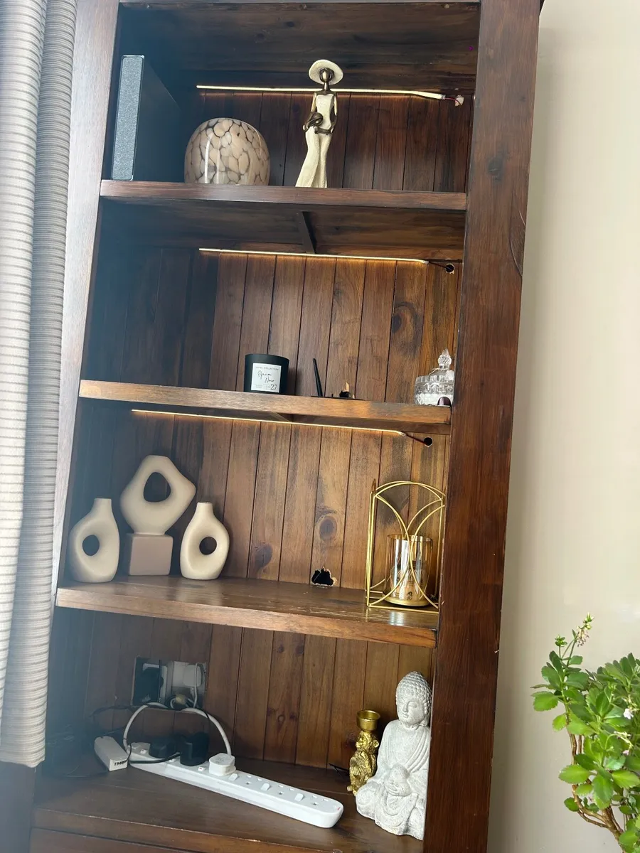 Bookshelf with Lighting - Image 2