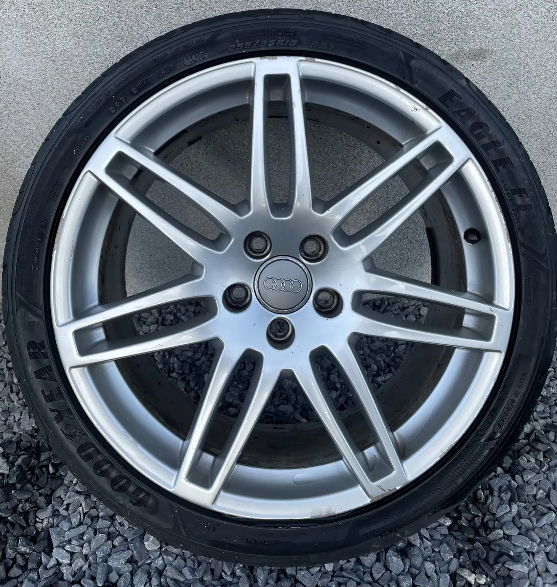 Genuine 19 inch OEM Audi A6 Le Mans Alloy Wheels - Image 3