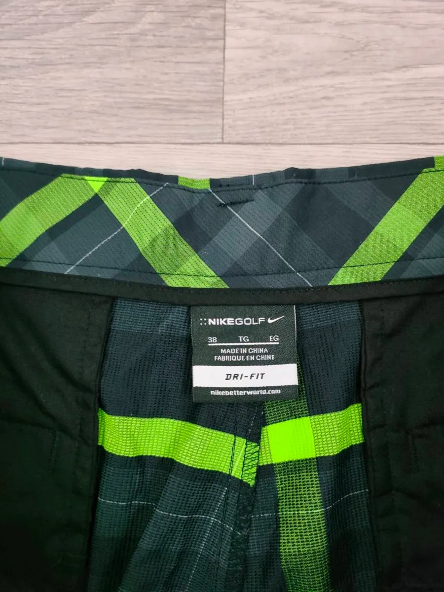 Nike Golf Check Shorts Mens XXL - Image 3