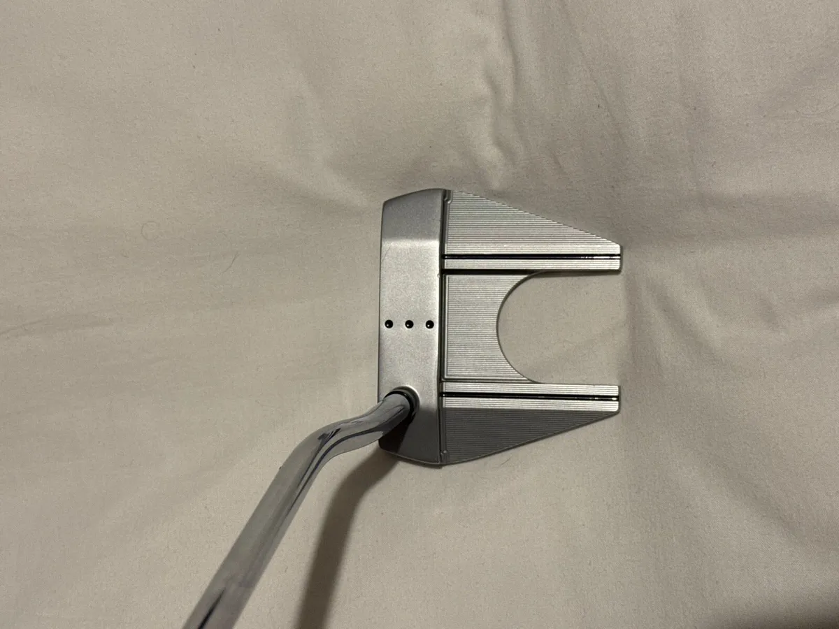 Odyssey White Hot OG Putter - Image 2