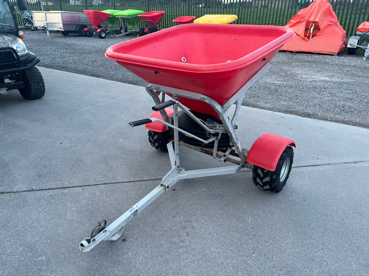 Walco 350 KG Fertiliser Spreader - Image 2