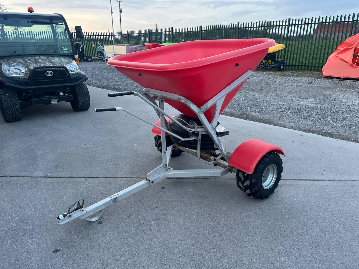 Walco 350 KG Fertiliser Spreader - Image 1