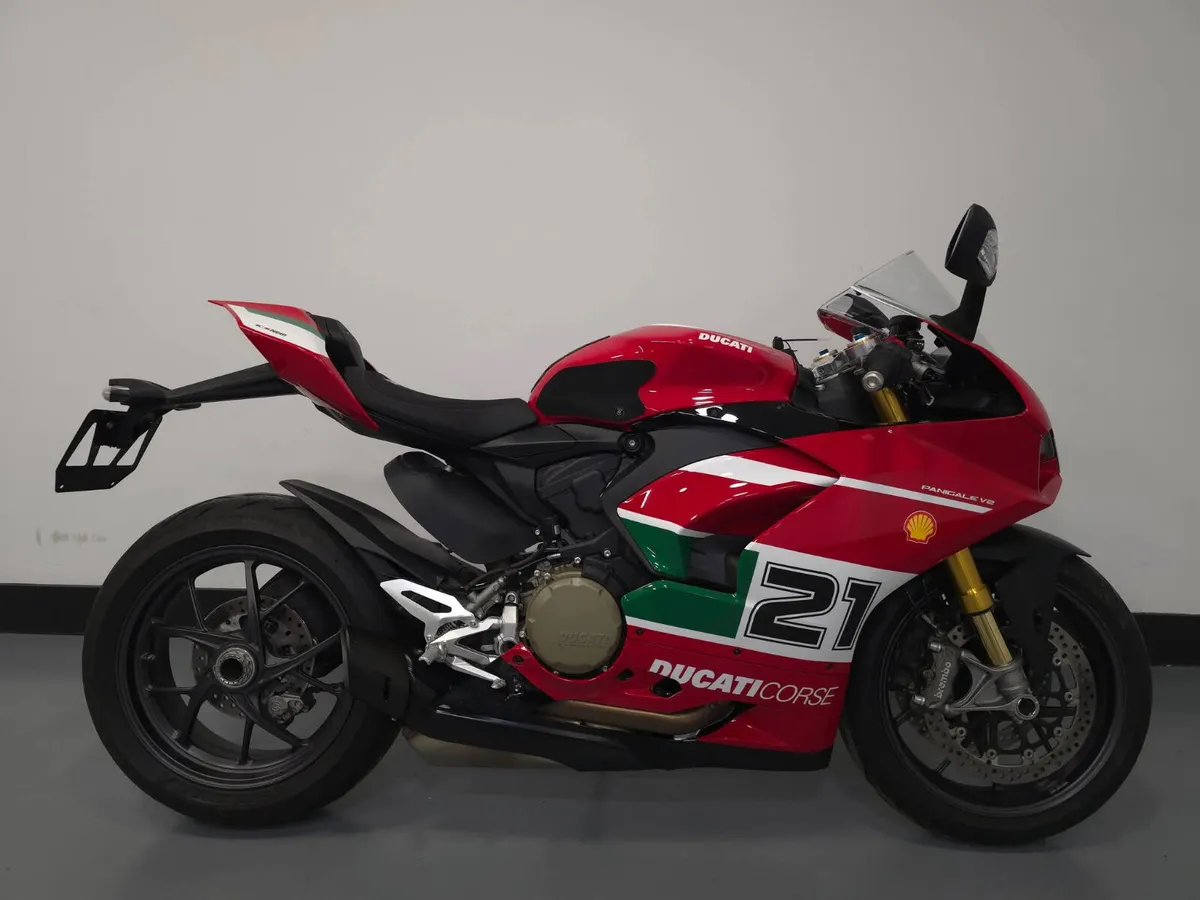 Ducati Panigale V2 Bayliss 20th Anniversary No 120 - Image 1
