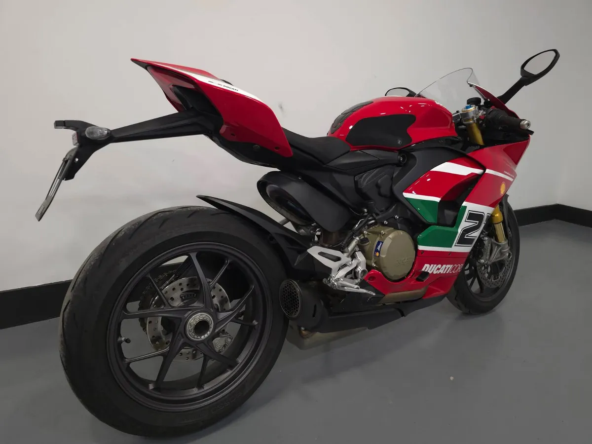 Ducati Panigale V2 Bayliss 20th Anniversary No 120 - Image 4