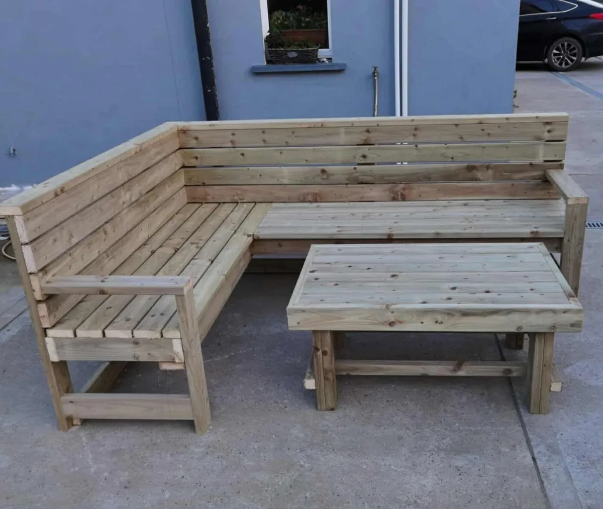 Garden furniture - Image 1