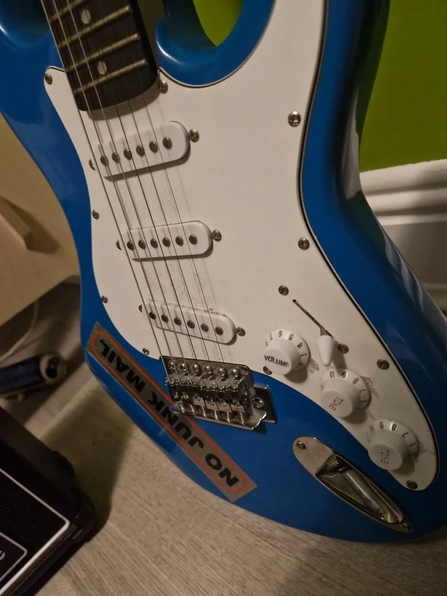 Electric Guitar Kit - Image 1