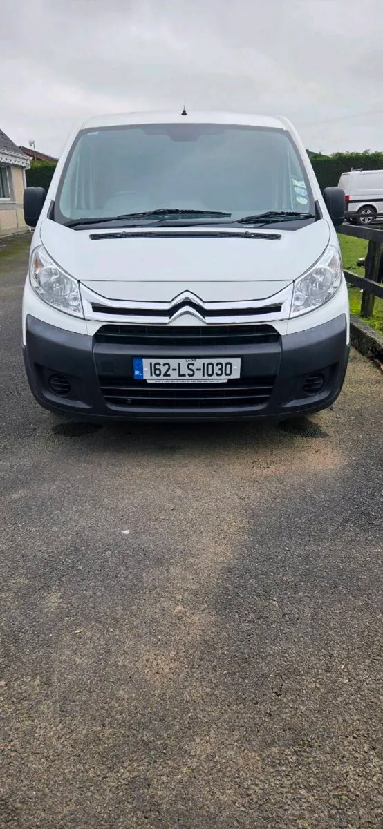 Citron Dispatch 1200 l1 H1 Van.  White - Image 1