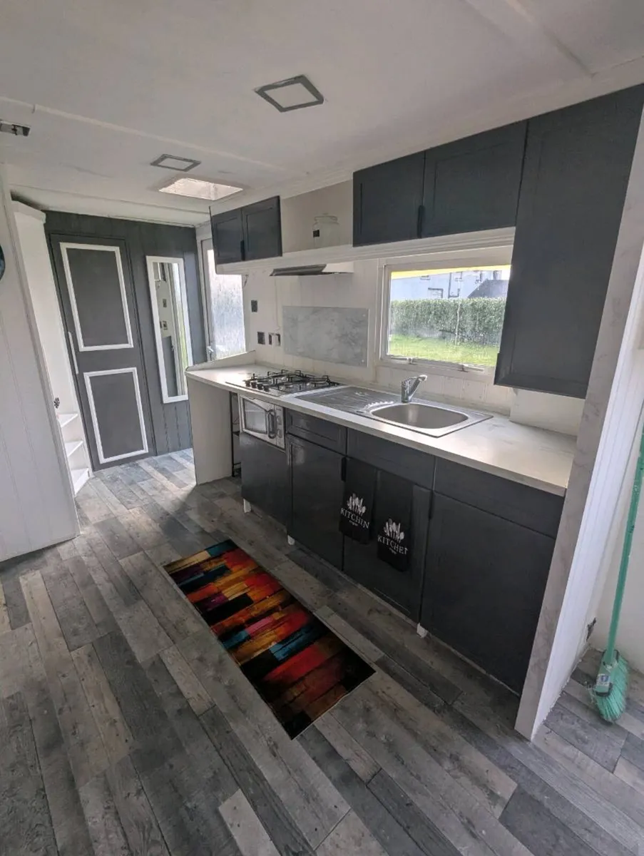 Mobile Home in Turn-key Condition - Image 3