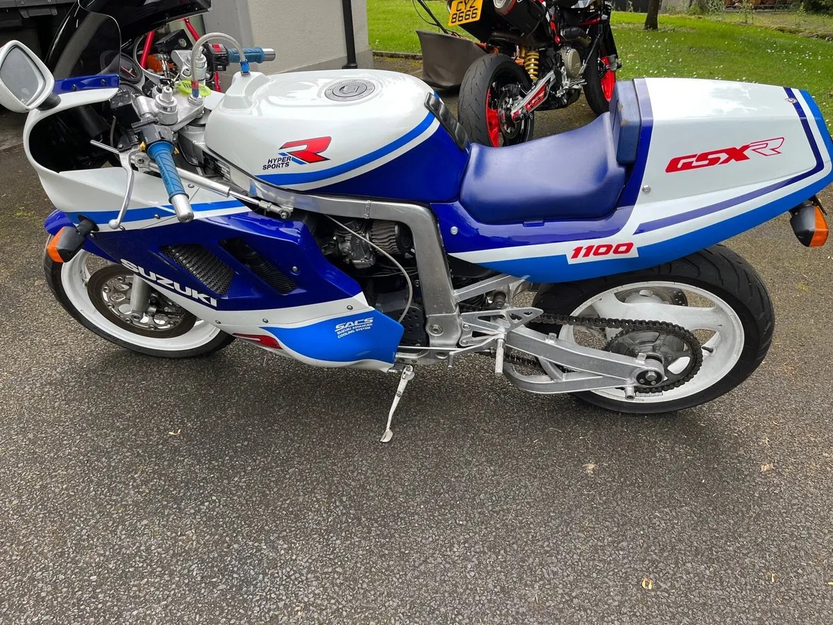 Suzuki GSXR 1100 K 1989 - Image 4