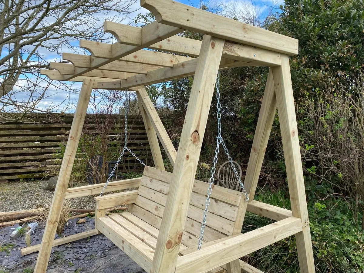 Garden furniture - Image 1