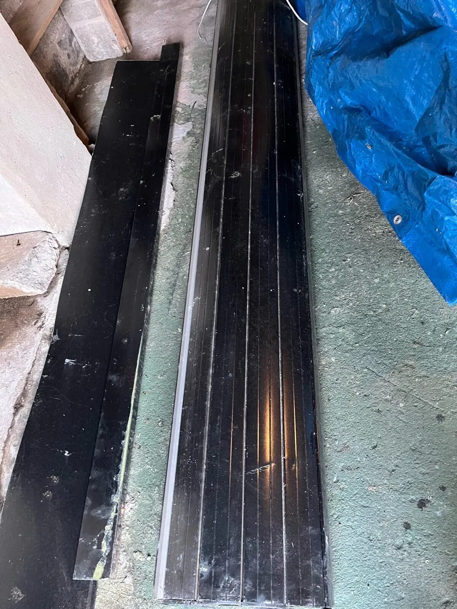 Roller door - Image 4