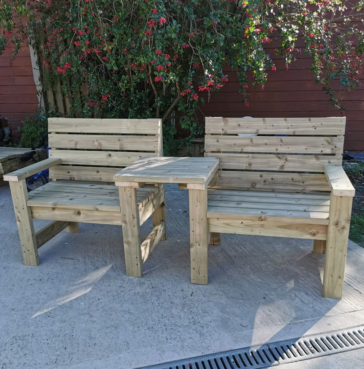 Garden furniture - Image 1