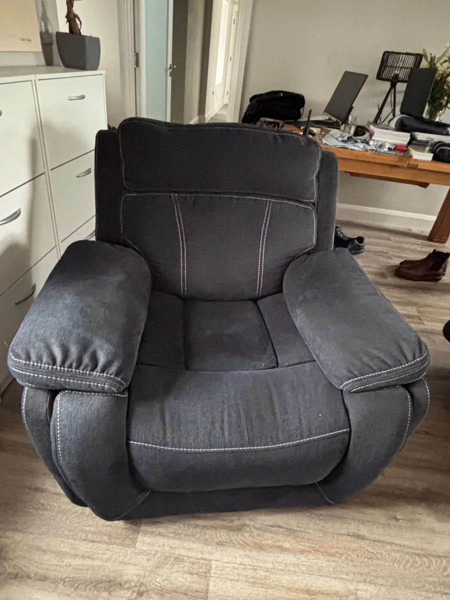 Sofa - 5 Seater - Image 1