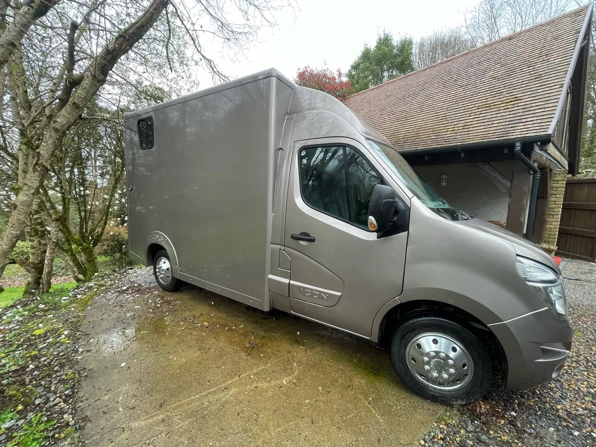 3.5t Horse van - Image 2