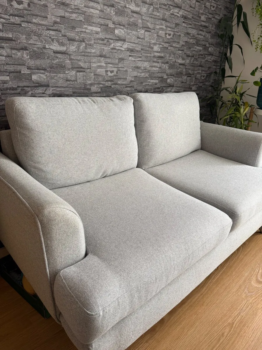 DFS Sofa - Image 3