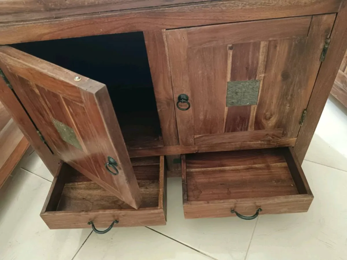 Furniture set - Image 3