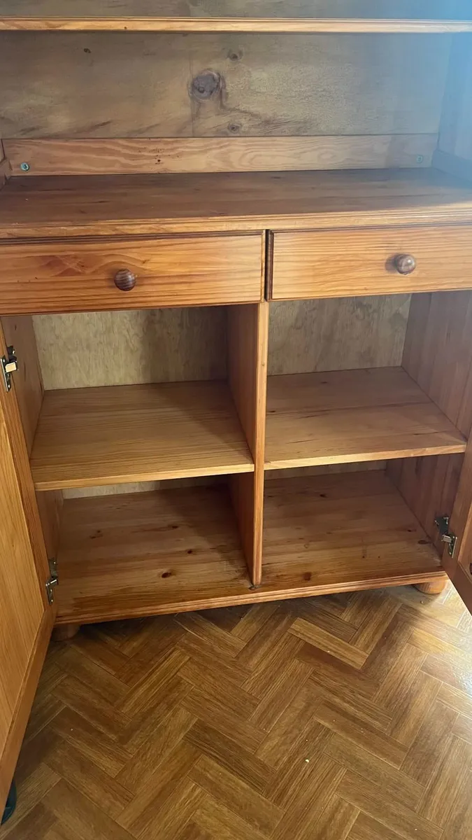 Pine dresser - Image 2
