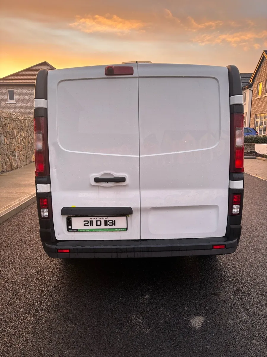 2021 Renault traffic - Image 4