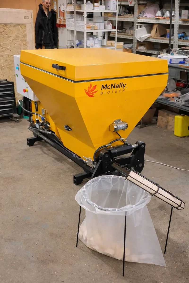 Hydraulic briquette machines