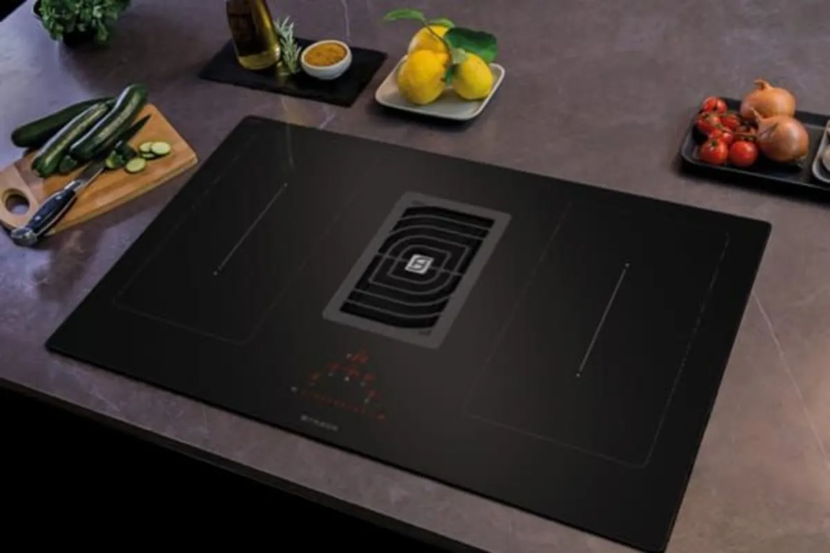 Extractor Hob 830mm Glass (New) - Image 2