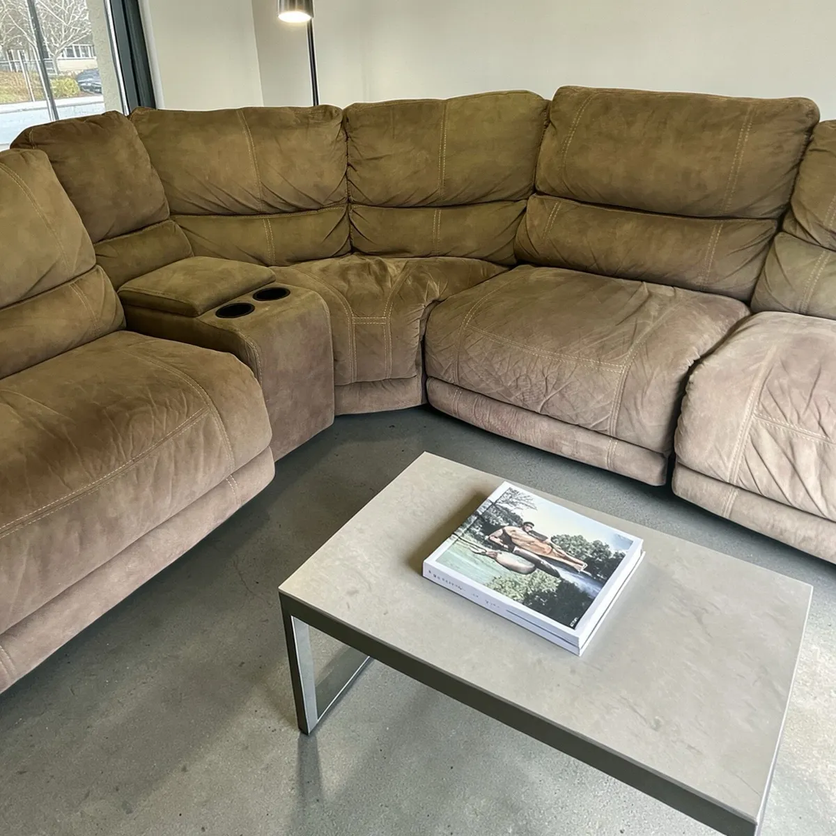 Beige corner recliner sofa set delivery available - Image 4