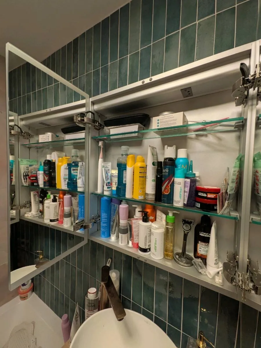 Bluetooth Speaker Mirror Cabinet (Faulty) - Image 2