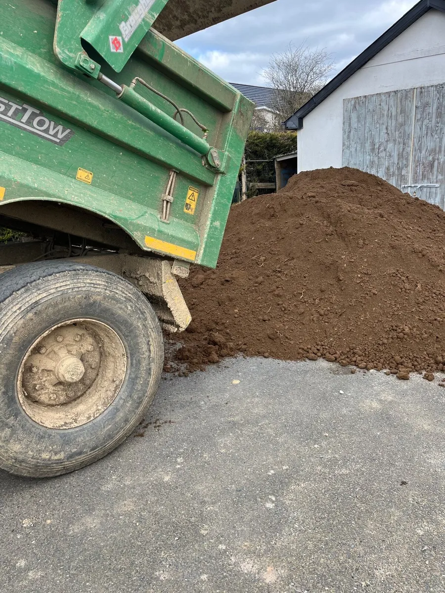 Topsoil & stone - Image 3
