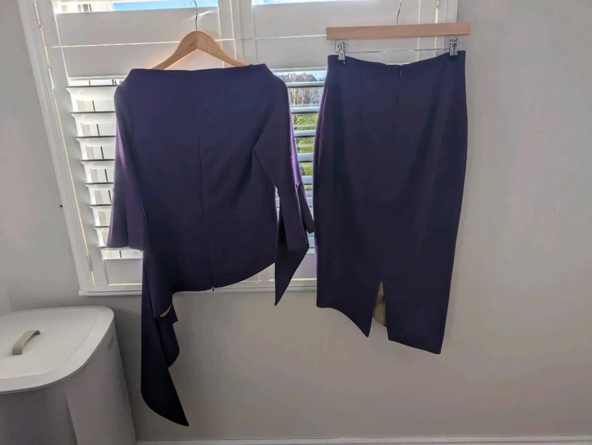 Matching skirt & top - Image 2