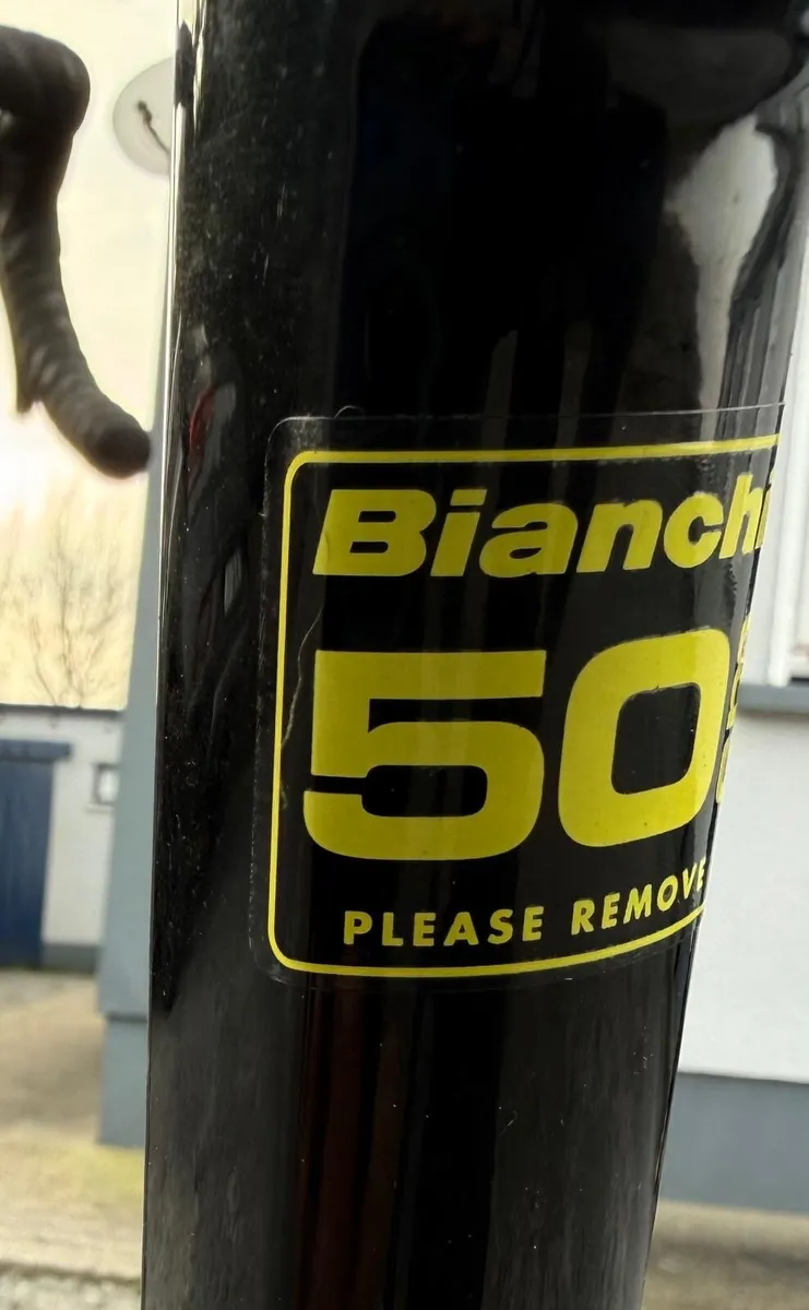 Bianchi Sprint Carbon Road Bike | 43cm | As New - Image 3