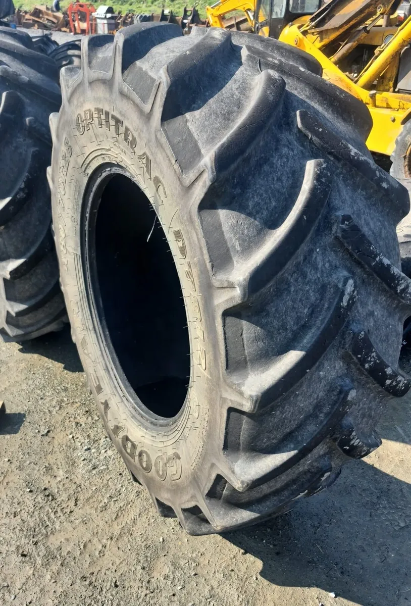 Goodyear 480 70 R28 tyres - Image 4