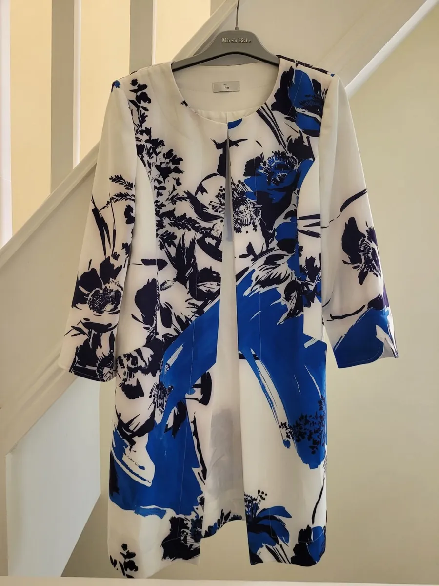 Women's Coat Size 10 - Image 1