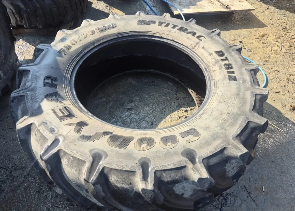 Goodyear 580 70 R38 tyre - Image 1