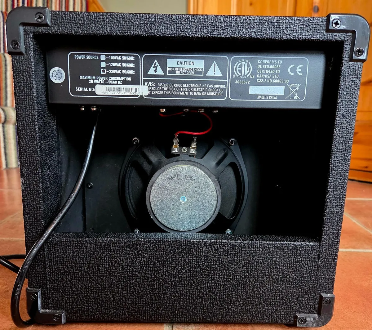 Harley Benton HB-10G Guitar Amp - Image 2