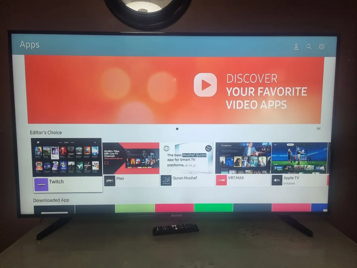 50" Samsung 4K Certified Ultra HD HDR Smart LED TV - Image 1