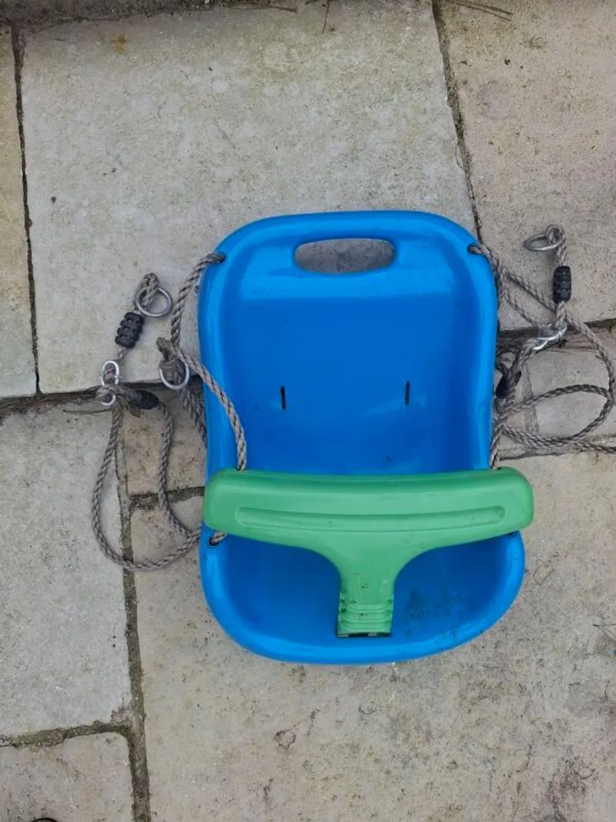 Swings, slide, covered area and bench - Image 3