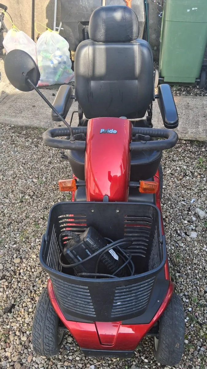 MOBILITY SCOOTER - Image 1