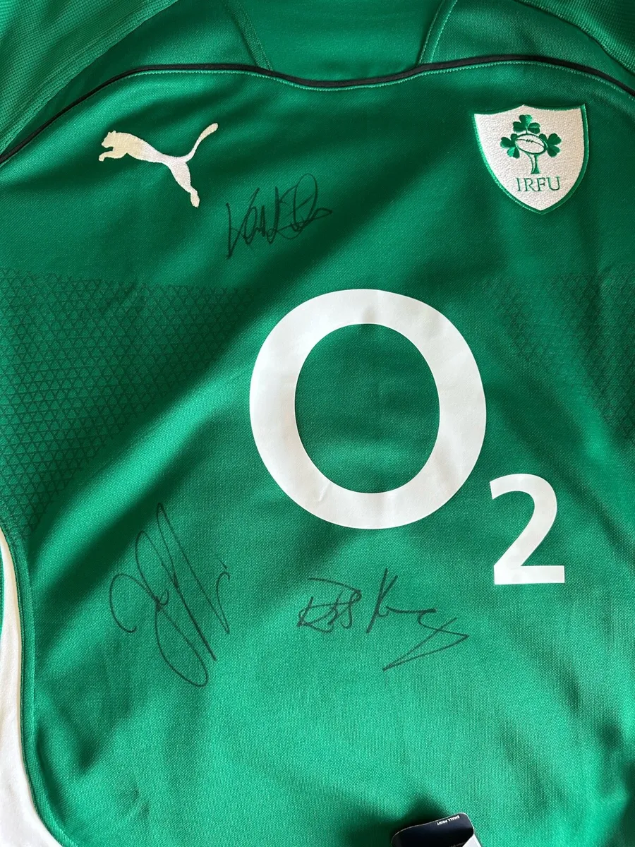 Signed Ireland Rugby jersey - Image 2