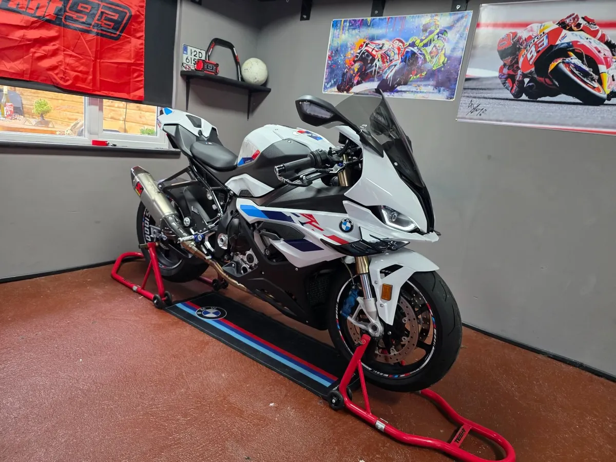 BMW S1000RR 2023 // Brand new condition - Image 2