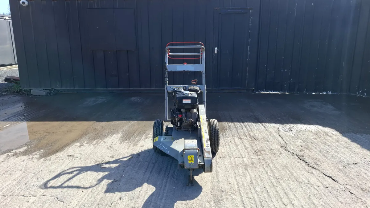 Dosko Petrol Stump Grinder - Image 2