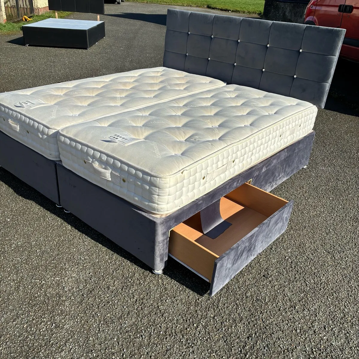 Crushed Velvet 💎 6ft Super King Bed & Mattress - Image 2