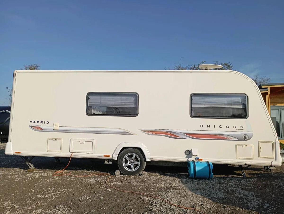 Bailey unicorn madrid.  4/5berth caravan - Image 1