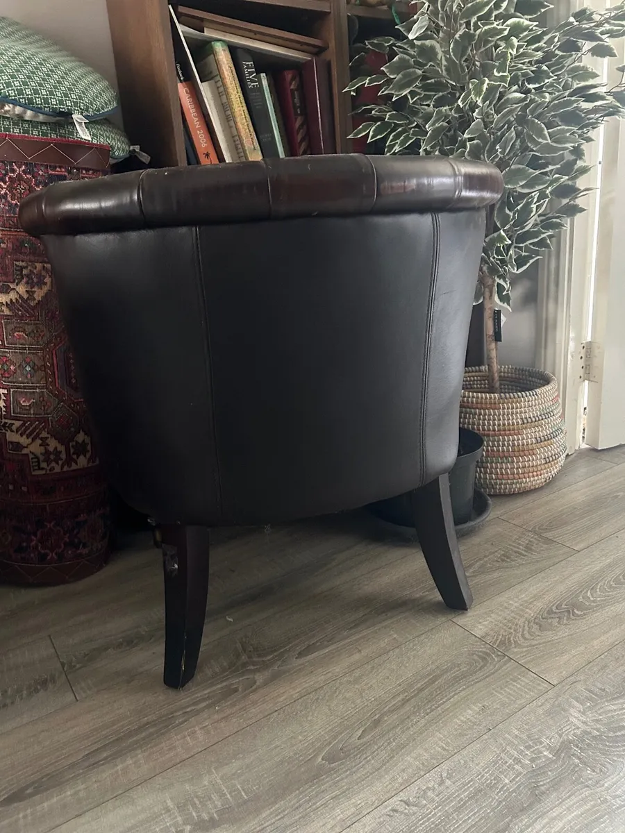 Leather chair - Image 4