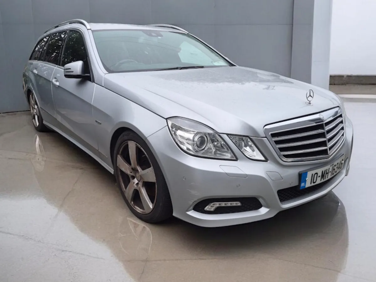 2010 Mercedes E250 Estate 7 seats - Image 1