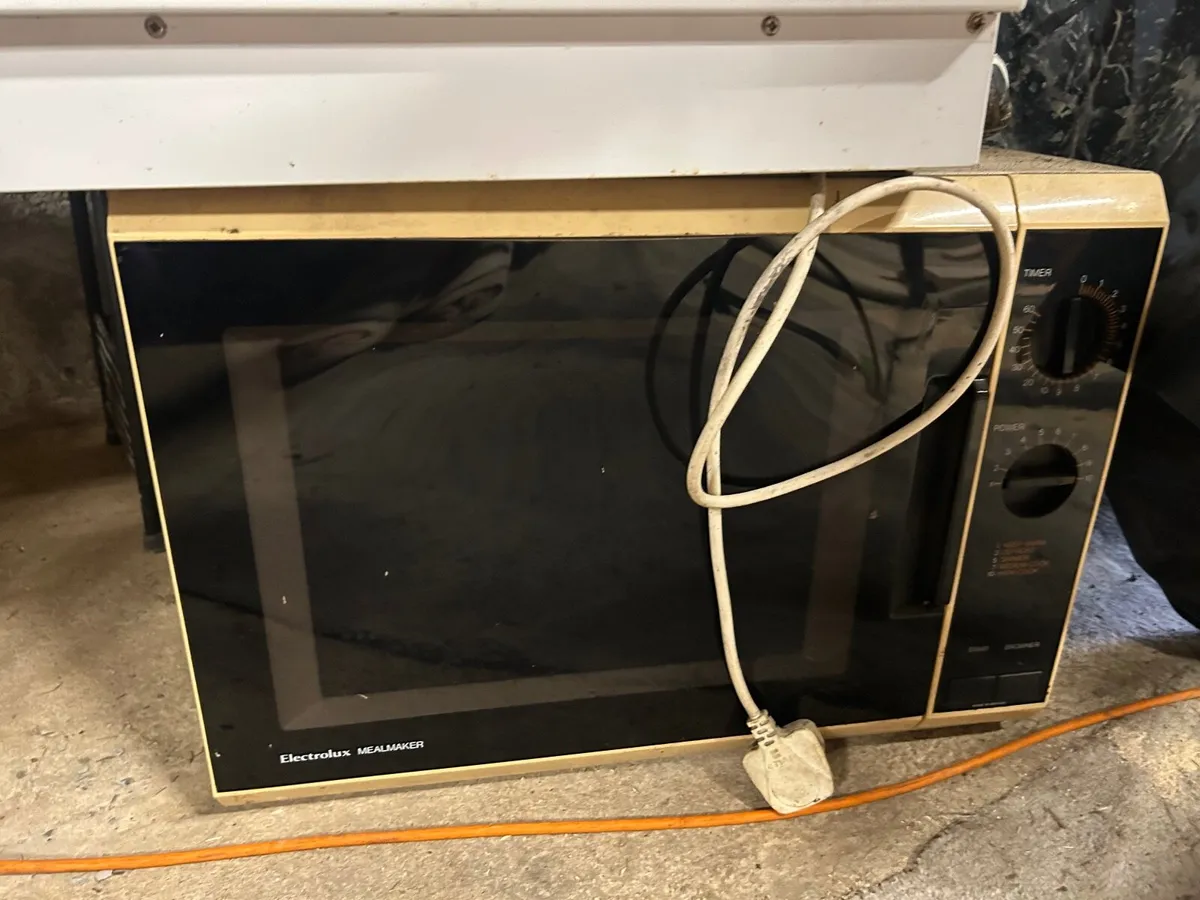 FREE Microwave  Dryer and bin - Image 1