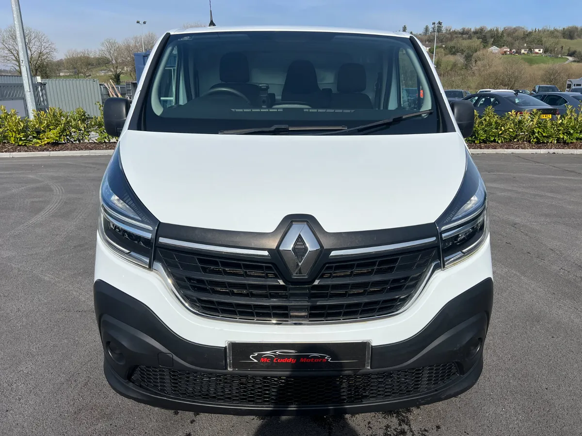 2020 (202) Renault Trafic B-Ness + Energy 2.0 DCI - Image 3
